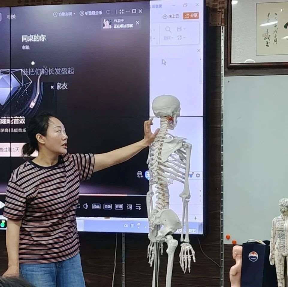 润贤中医学堂：学习养生艾灸与特色艾灸培训技术引领者，适配健康理疗全场景
