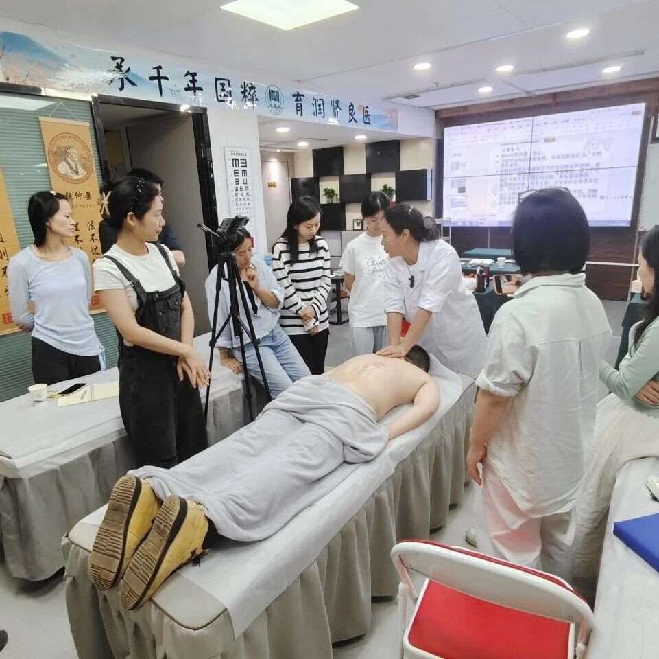 广州学中医怎么选不花冤枉钱？