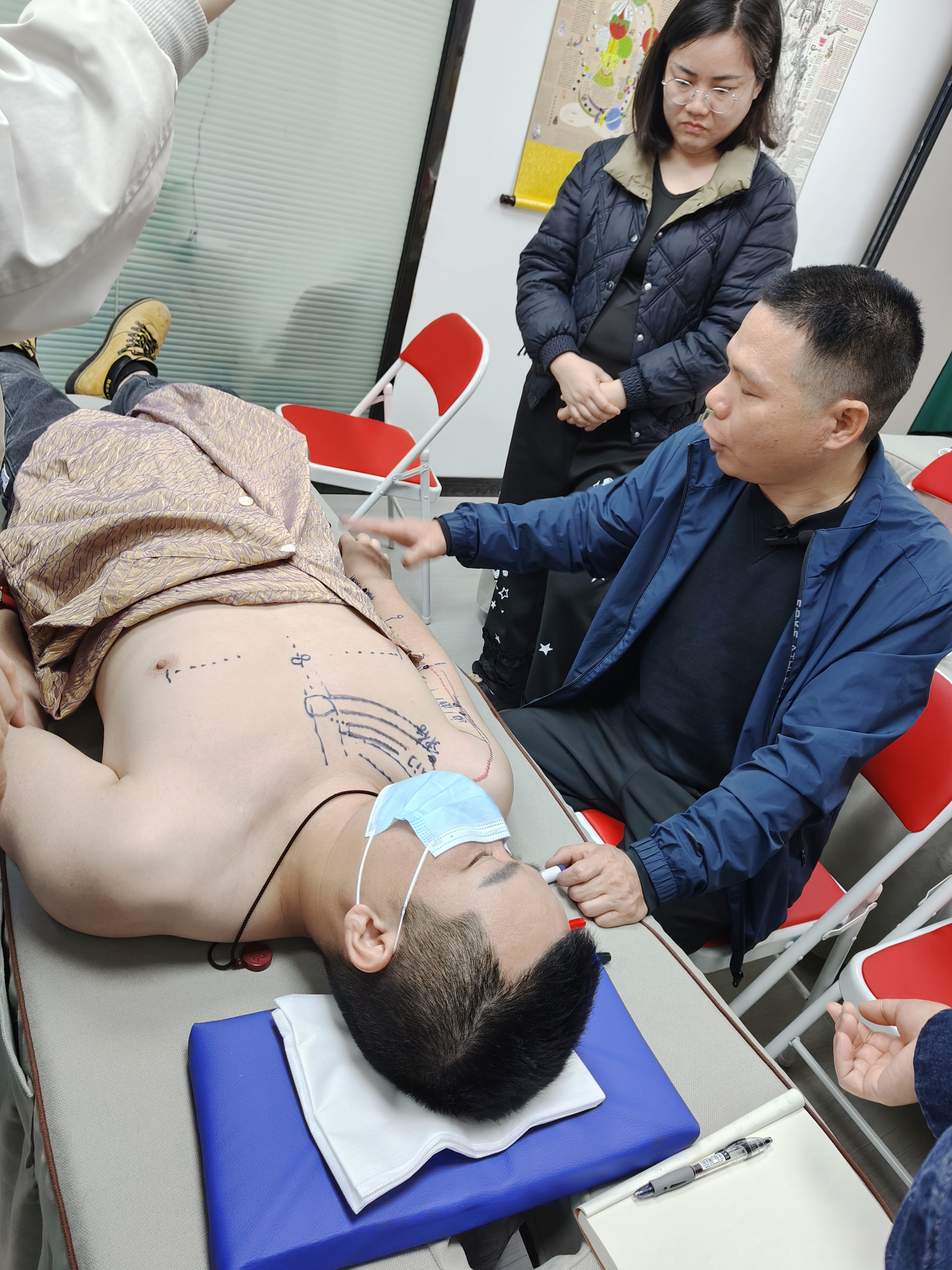 养生馆同质化严重，如何打造门店核心特色？